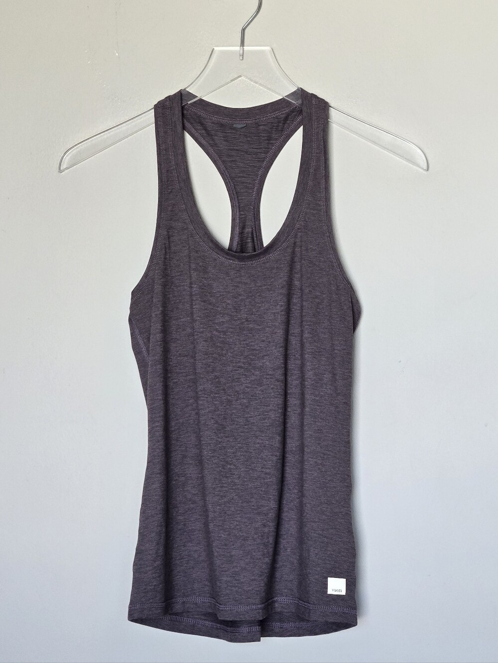 Vuori Women’s Racerback Lux Performance Tank Top in Heather Plum XS